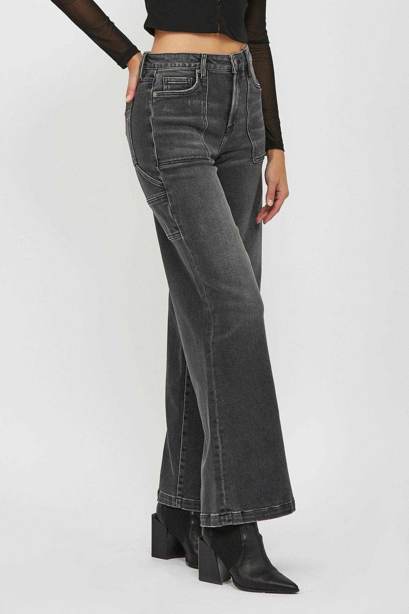 Nori Wide Leg Carpenter Jeans