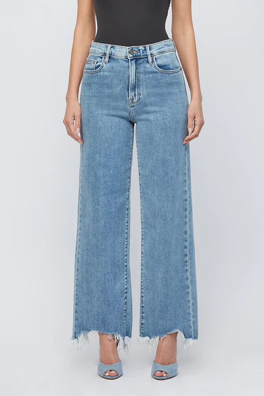 Frayed Logan HW Jeans